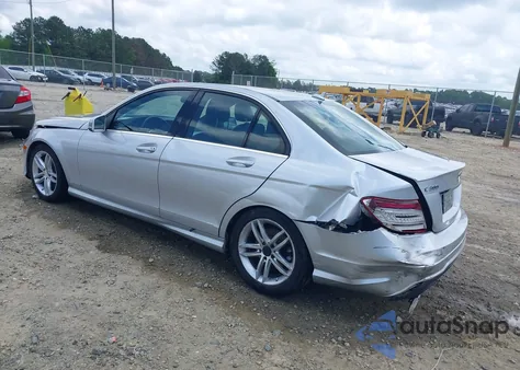 2013 Mercedes-Benz C 300 Luxury 4Matic/Sport 4Matic from USA, damaged, VIN WDDGF8AB6DR280557